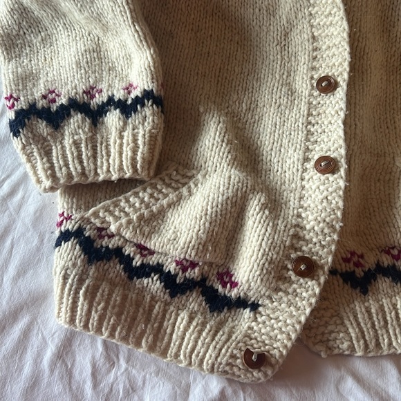 Vintage oversized hand-knit cozy sweater - Picture 4 of 5